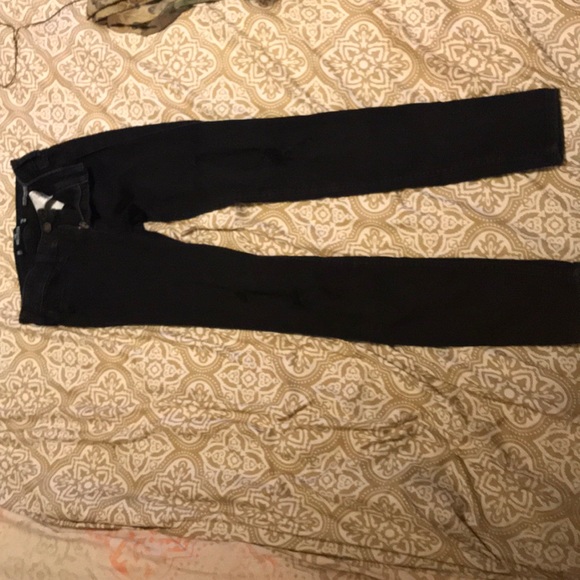 Boys Holister Jeans - Picture 2 of 3